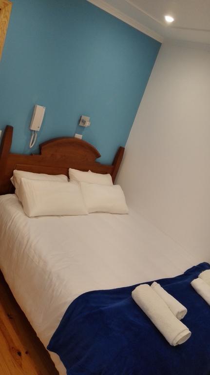 Martim Moniz 28 Guest House Lisbon Room photo